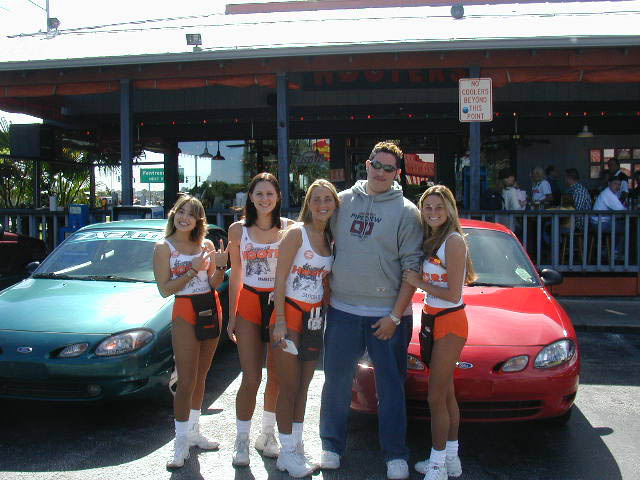 Marco with the HOOTERS